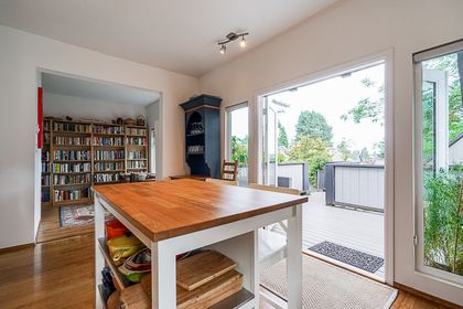 c-1 at 2546 West 2nd Avenue, Kitsilano, Vancouver West