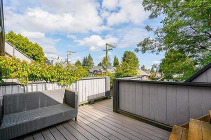 i-3 at 2546 West 2nd Avenue, Kitsilano, Vancouver West