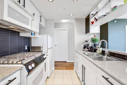 00505_aahujyphcgl_0ci0po_600x450 at 2002 - 928 Beatty, Yaletown, Vancouver West