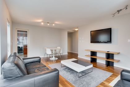 6wmqaauw at 1502 - 837 Hastings, Coal Harbour, Vancouver West