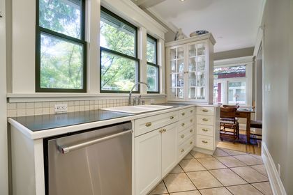 5tg0ziwg at 3228 3rd, Kitsilano, Vancouver West