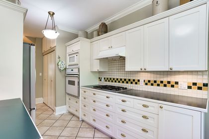 yeunfita at 3228 3rd, Kitsilano, Vancouver West