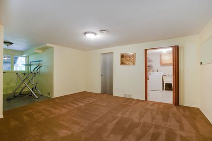 3fvpndow at 1160 Taylor Way, Sentinel Hill, West Vancouver