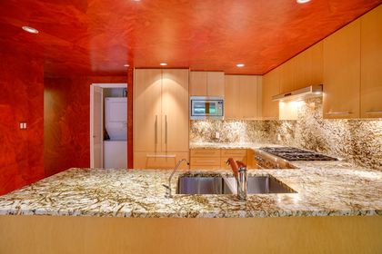 wi_2k4og at TH 101 - 501 Nicola Street, Coal Harbour, Vancouver West