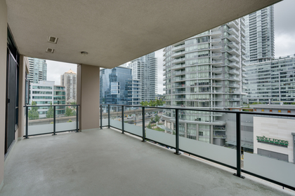 15 at 802 - 2077 Rosser Avenue, Burnaby North