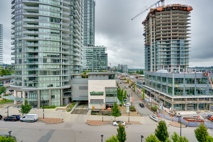 16 at 802 - 2077 Rosser Avenue, Burnaby North