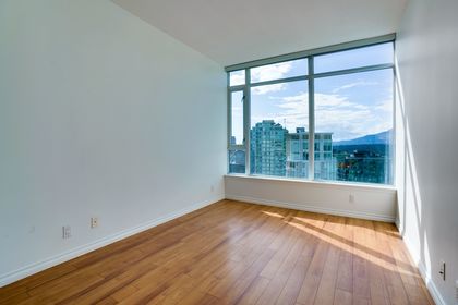 0ehsytug at 2704 - 1211 Melville, Coal Harbour, Vancouver West