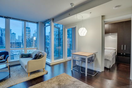 1_3_of_161 at 1802 - 1055 Richards, Yaletown, Vancouver West