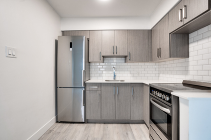 7 at 207 - 1537 Burnaby Street, Vancouver West