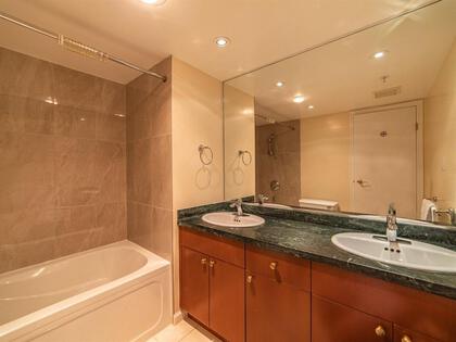 262510476-15 at 806 - 1228 Marinaside Crescent, Yaletown, Vancouver West