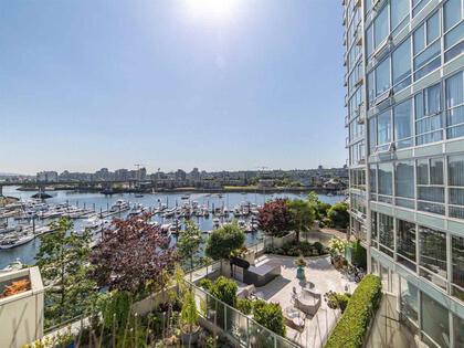 262510476-4 at 806 - 1228 Marinaside Crescent, Yaletown, Vancouver West