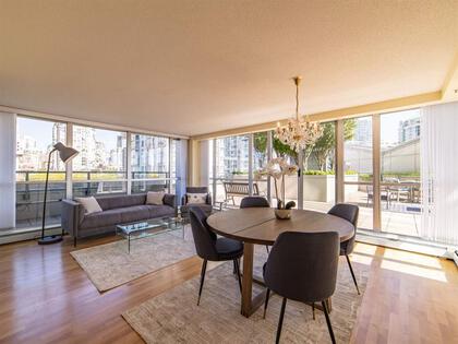262510476-5 at 806 - 1228 Marinaside Crescent, Yaletown, Vancouver West
