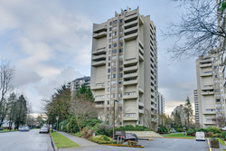 1 at 1408 - 4300 Mayberry, Metrotown, Burnaby South