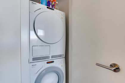 17 at 3305 - 777 Richards, Downtown VW, Vancouver West