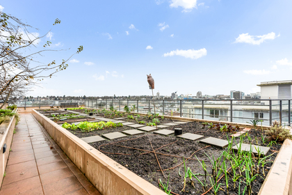 21 at 611 - 288 West 1st Avenue, False Creek, Vancouver West