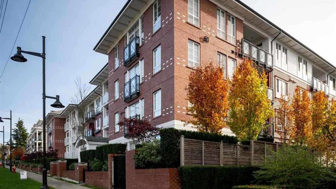 111 - 618 Como Lake, Coquitlam 