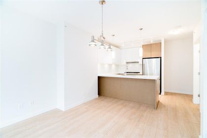 262568791-11 at 1209 - 3080 Lincoln, Coquitlam
