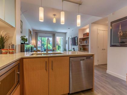 r2589678-16 at 9 - 221 E 3rd Street, Lower Lonsdale, North Vancouver