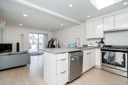 unit-2-3239-west-broadway-vancouver-5 at 2 - 3239 West Broadway, Kitsilano, Vancouver West