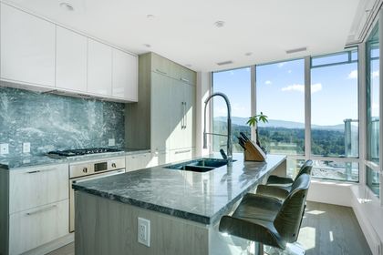 6 at 2702 - 680 Seylynn, Lynnmour, North Vancouver