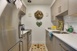 cgmvgj5w-1 at 101 - 1537 Burnaby Street, West End VW, Vancouver West