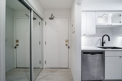 b-2 at 305 - 230 Mowat Street, West End NW, New Westminster