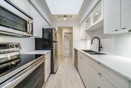 b-6 at 305 - 230 Mowat Street, West End NW, New Westminster