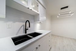 b-4 at 305 - 230 Mowat Street, West End NW, New Westminster