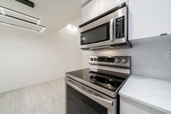 b-5 at 305 - 230 Mowat Street, West End NW, New Westminster