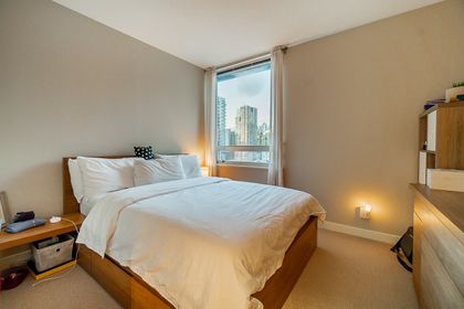 c-4 at 1906 - 638 Beach Crescent, False Creek, Vancouver West