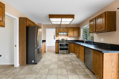 photo-22 at (UPPER UNIT) - 1029 Windward Windward, Harbour Place, Coquitlam