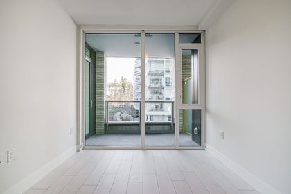 d-2 at 504 - 3538 Sawmill Crescent, South Vancouver, Vancouver East