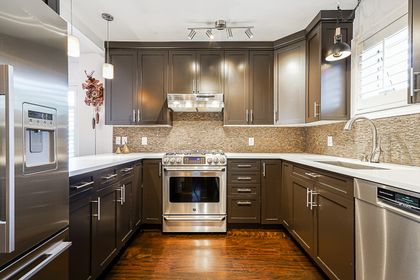 c-3 at 2585 West 8th Avenue, Kitsilano, Vancouver West