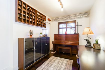 g-2 at 2585 West 8th Avenue, Kitsilano, Vancouver West