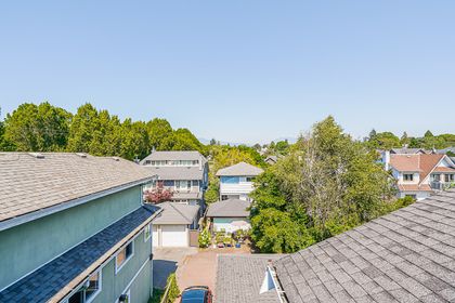 j at 2585 West 8th Avenue, Kitsilano, Vancouver West