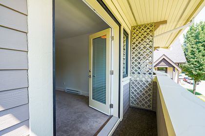 i-3 at 1787 Napier Street, Grandview VE, Vancouver East