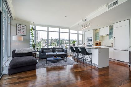 a at 809 - 199 Victory  Way, Lower Lonsdale, North Vancouver