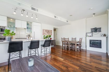 d-2 at 809 - 199 Victory  Way, Lower Lonsdale, North Vancouver