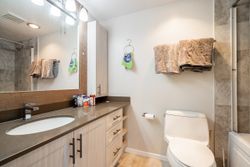 e-2 at 502 - 567 Lonsdale Avenue, Lower Lonsdale, North Vancouver