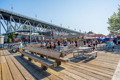 l-5 at 325 - 1777 West 7th Avenue, Kitsilano, Vancouver West