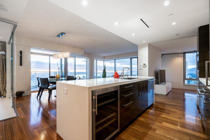 e-1 at 4101 - 667 Howe Street, Downtown VW, Vancouver West