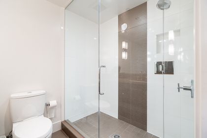 l-1 at 4101 - 667 Howe Street, Downtown VW, Vancouver West