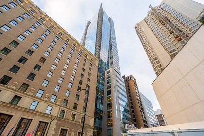 r-5 at 4101 - 667 Howe Street, Downtown VW, Vancouver West