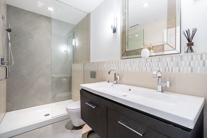 l at 3630 W Broadway, Kitsilano, Vancouver West