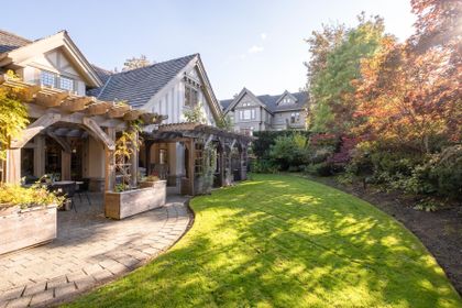 a-3 at 1323 The Cres Street