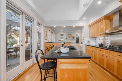 d at 1323 The Cres Street