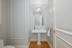 e-2 at 1323 The Cres Street