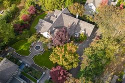 j-2 at 1323 The Cres Street