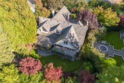 j-6 at 1323 The Cres Street