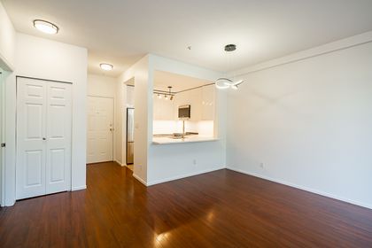 e-1 at 405 - 2525 Quebec Street, Mount Pleasant VE, Vancouver East